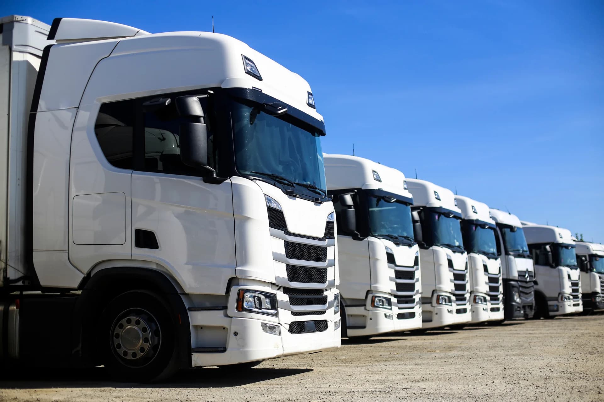 Agencia de transporte vs transportista directo: diferencias y documentación